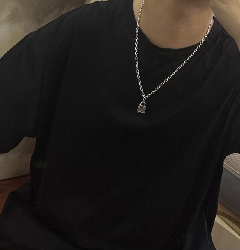 chr1st1an D10r necklaces